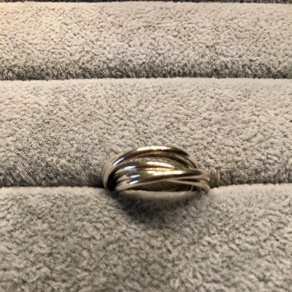 Gorgeous Sterling Silver Rolling Ring - Picture 3 of 5